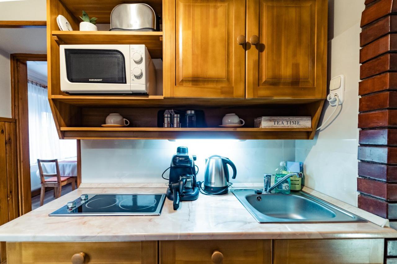 Estike Apartman Gyula Exteriér fotografie